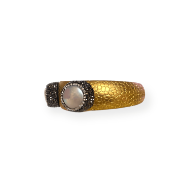 Bracciale in ottone con puntali in perle