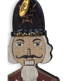 Orecchini con schiaccianoci 2