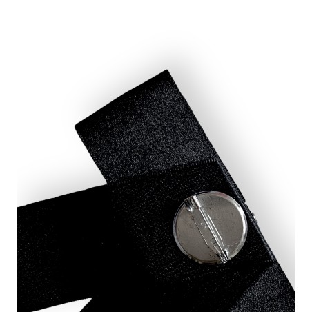 Spilla con fiocco nero