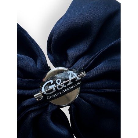 Spilla con fiocco blu