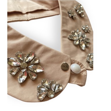 Colletto gioiello rosa nude