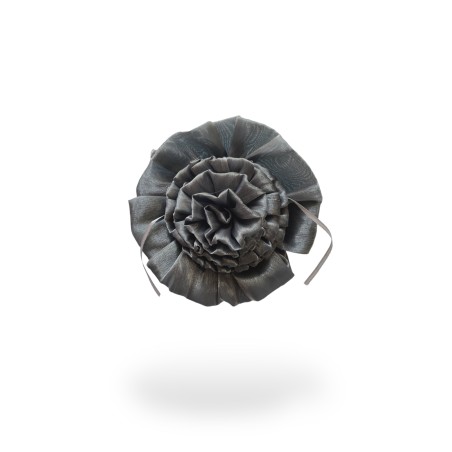 Spilla floreale grigia