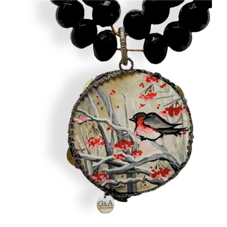 Collana nera con tamburo