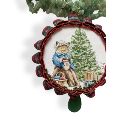 Collana verde con tamburo