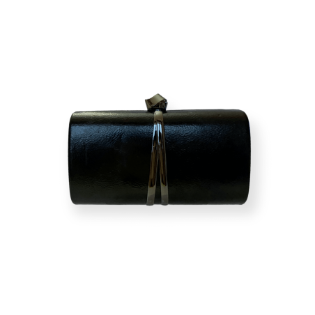 Clutch nera con dettaglio argento